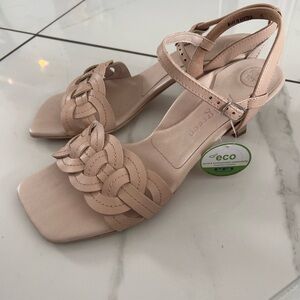 Paulgreen Beige Women's Sandals